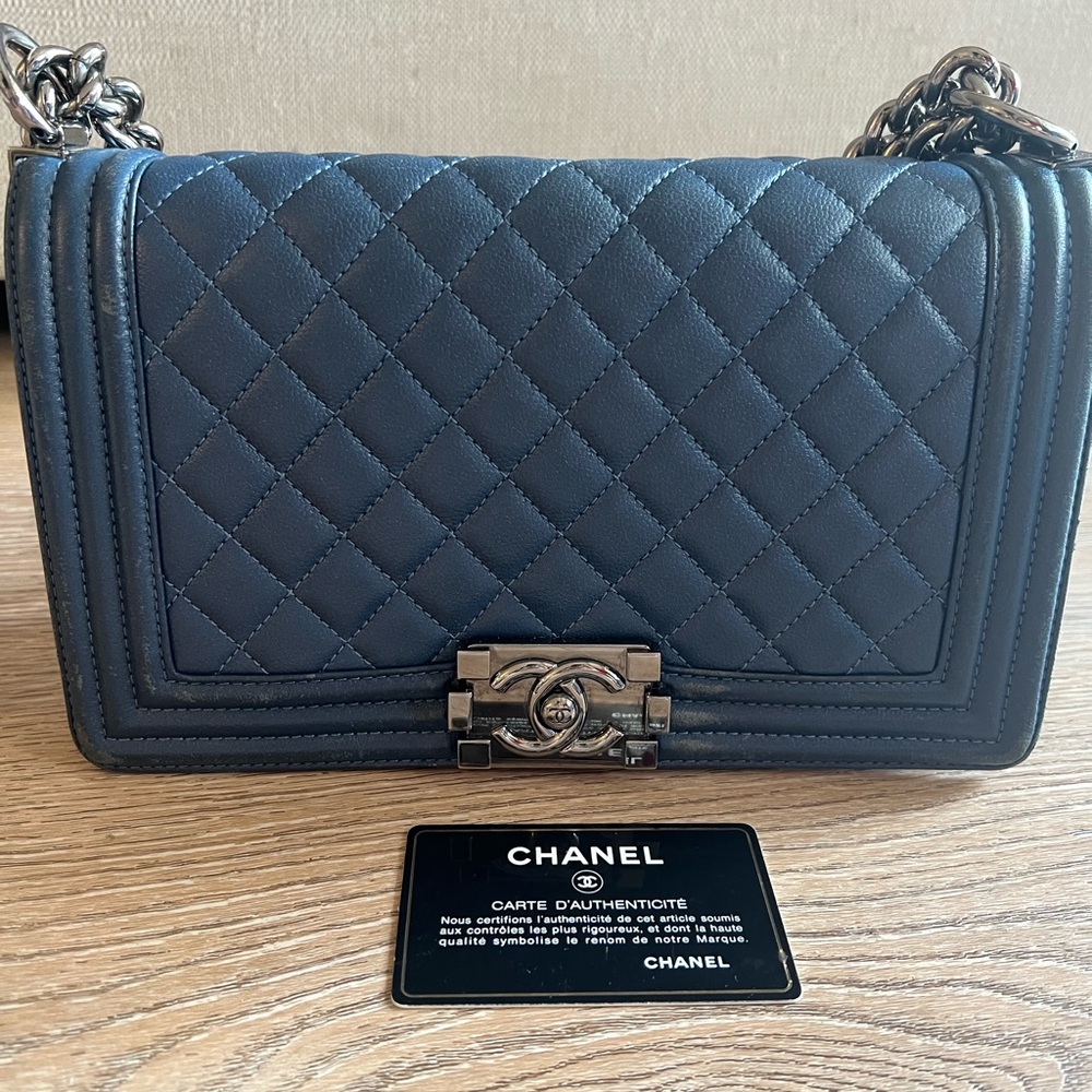 Chanel Leboy Quilted Caviar Medium in blue